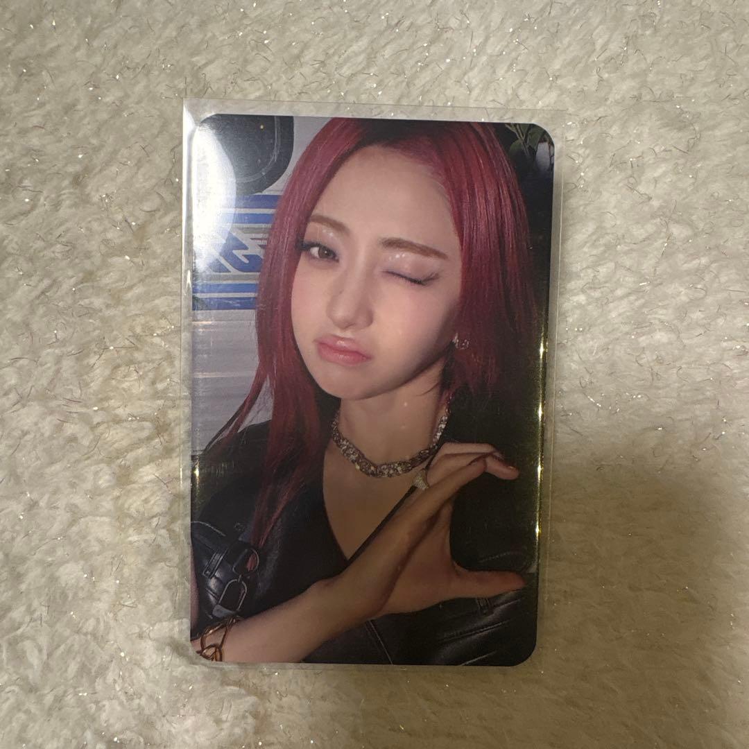 Le Sserafim ユンジン　コーチェラ　hello82 トレカ