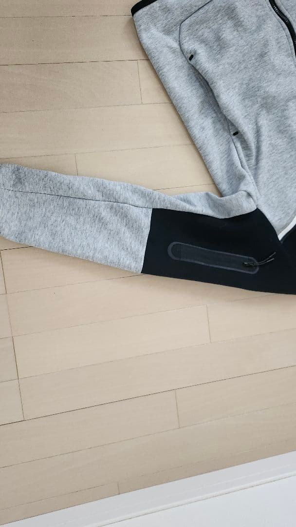 ナイキ テックフリース