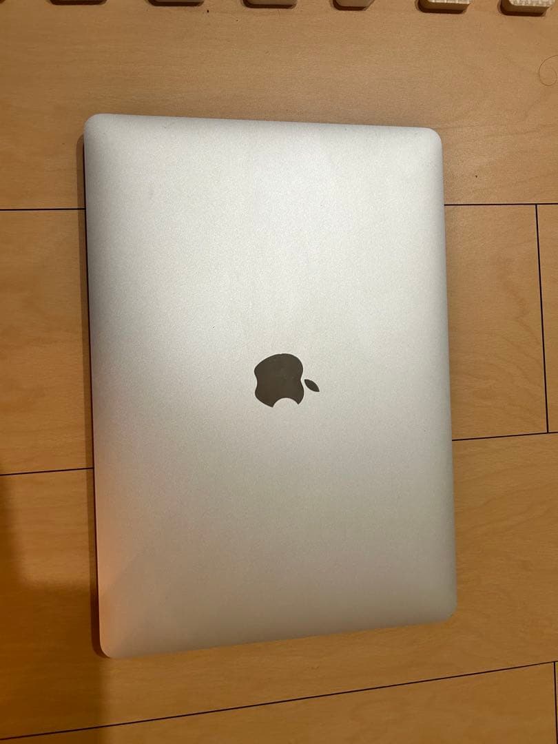 Apple MacBook Air シルバー　ジャンク品