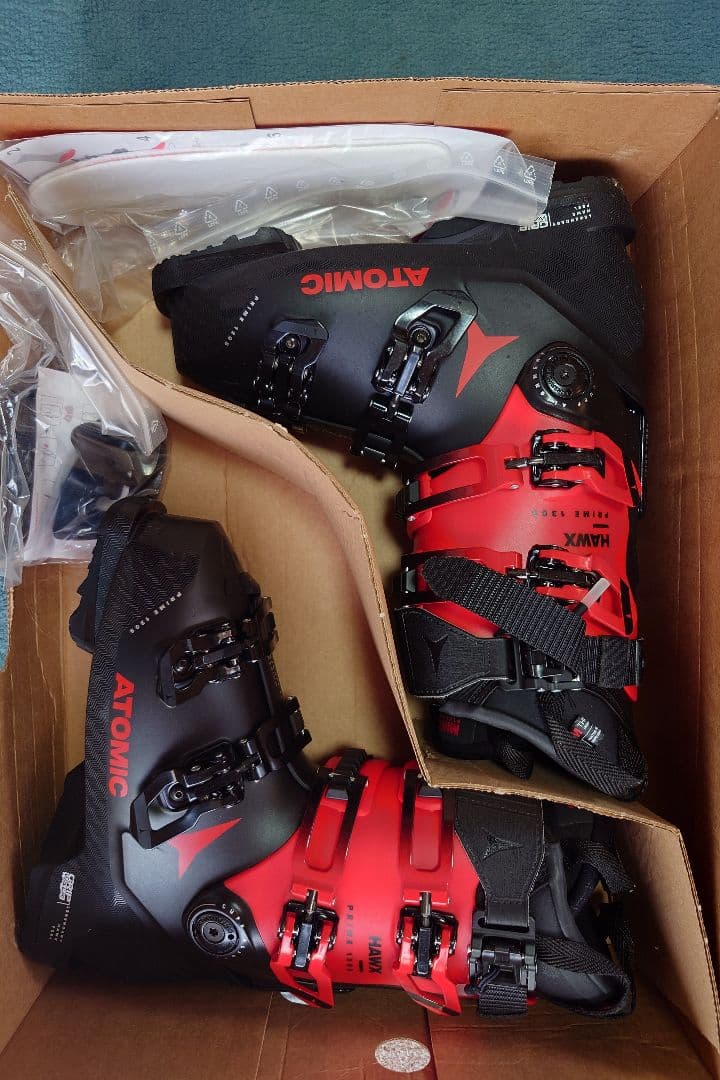 新品ATOMIC Hawx Prime 130S GWスキー ブーツ (男性用)