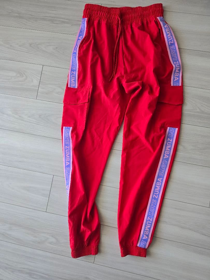 ZUMBA レッド カーゴパンツS