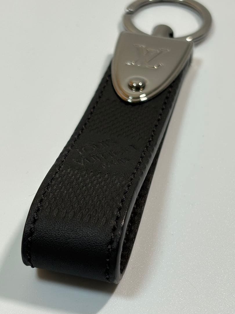 【極美品】ルイヴィトン ダミエアンフィニ M65051 キーホルダー