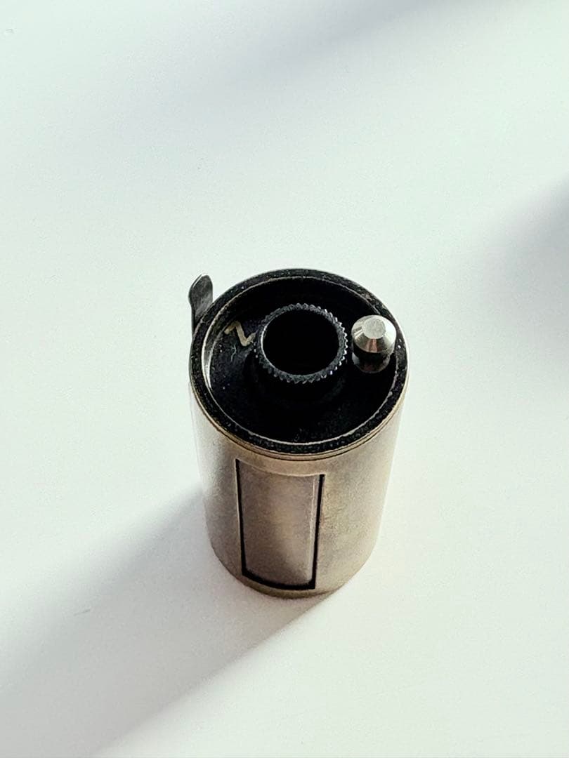 Leica film case フィルム パトローネ