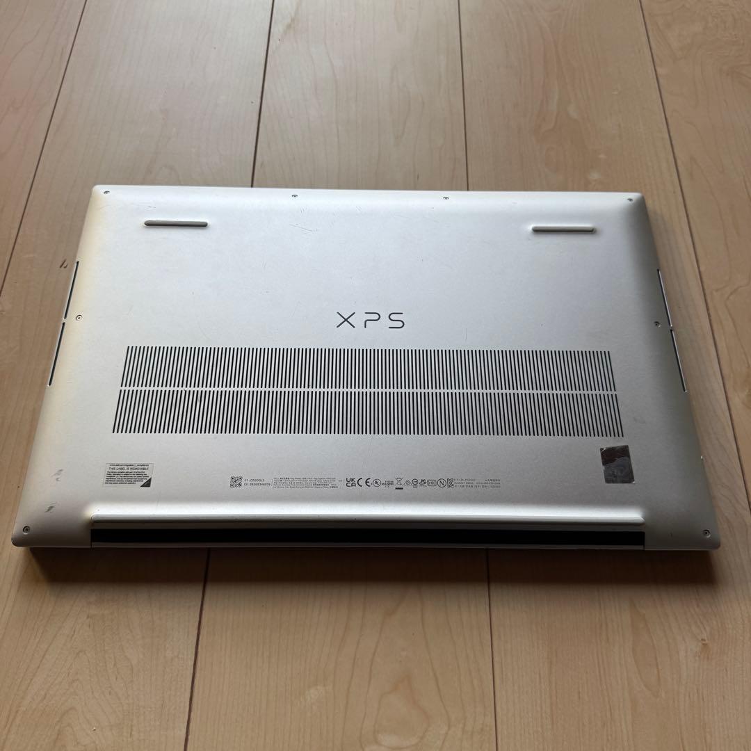 【DELL XPS17 9710】 coer i7 RAM32gd 1TBSSD