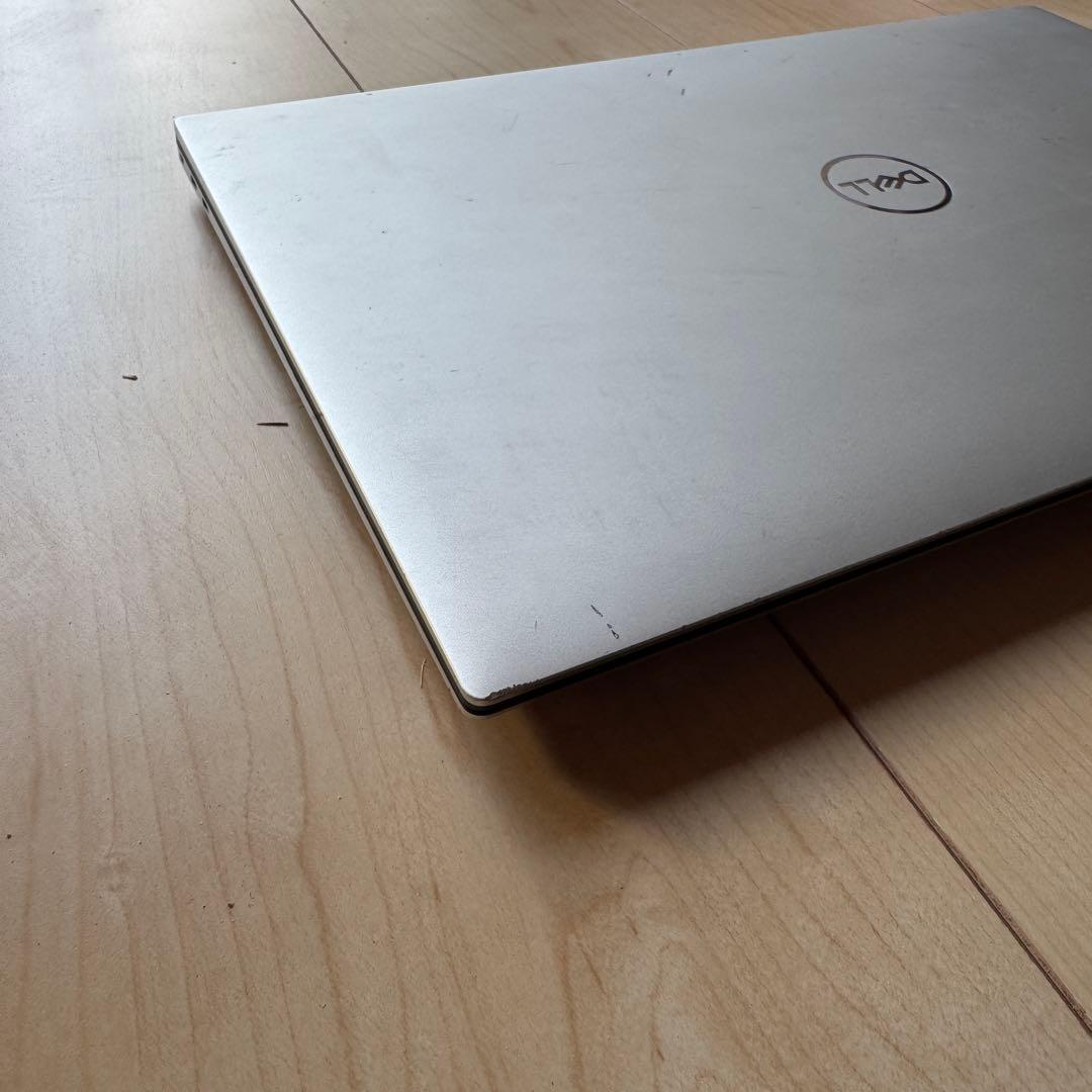 【DELL XPS17 9710】 coer i7 RAM32gd 1TBSSD