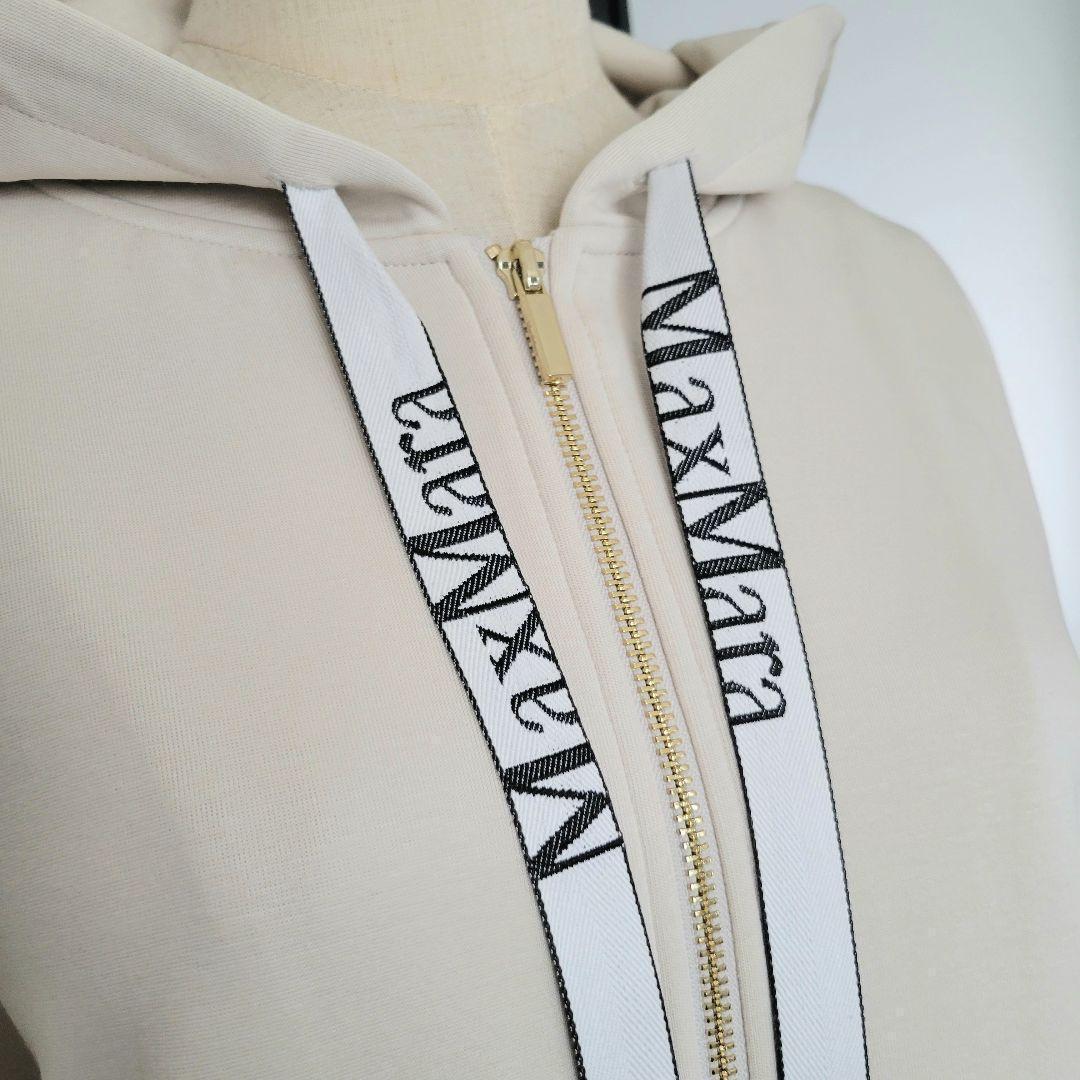 【新品未使用】S Max Mara JOUR ロゴジップパーカー エクリュ M