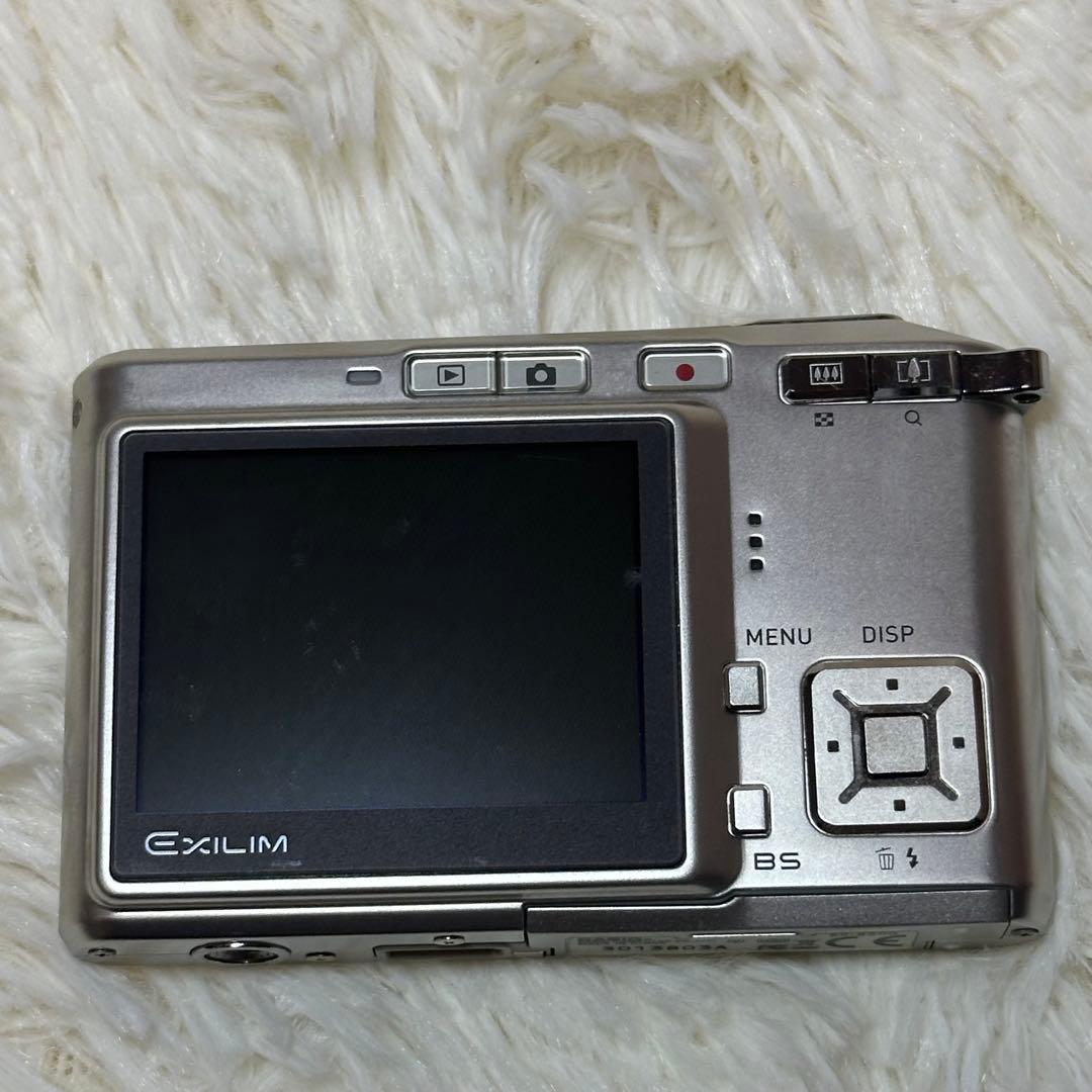 CASIO EXILM EX-S600 シルバー コンデジ デジタルカメラ