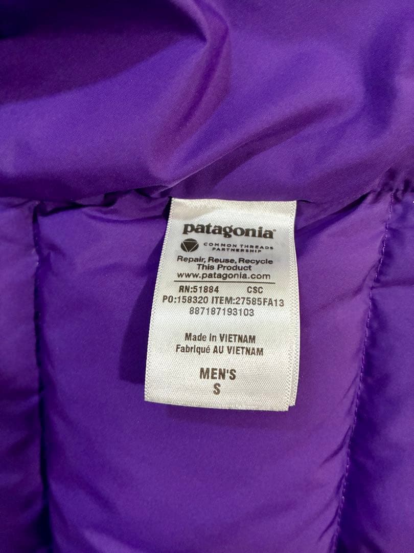 け*ー様 patagonia ダウンベスト ベージュ/ネイビー/パープル　日本サ
