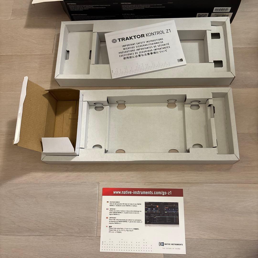 DJ機材 TRAKTOR KONTROL Z1 native instruments