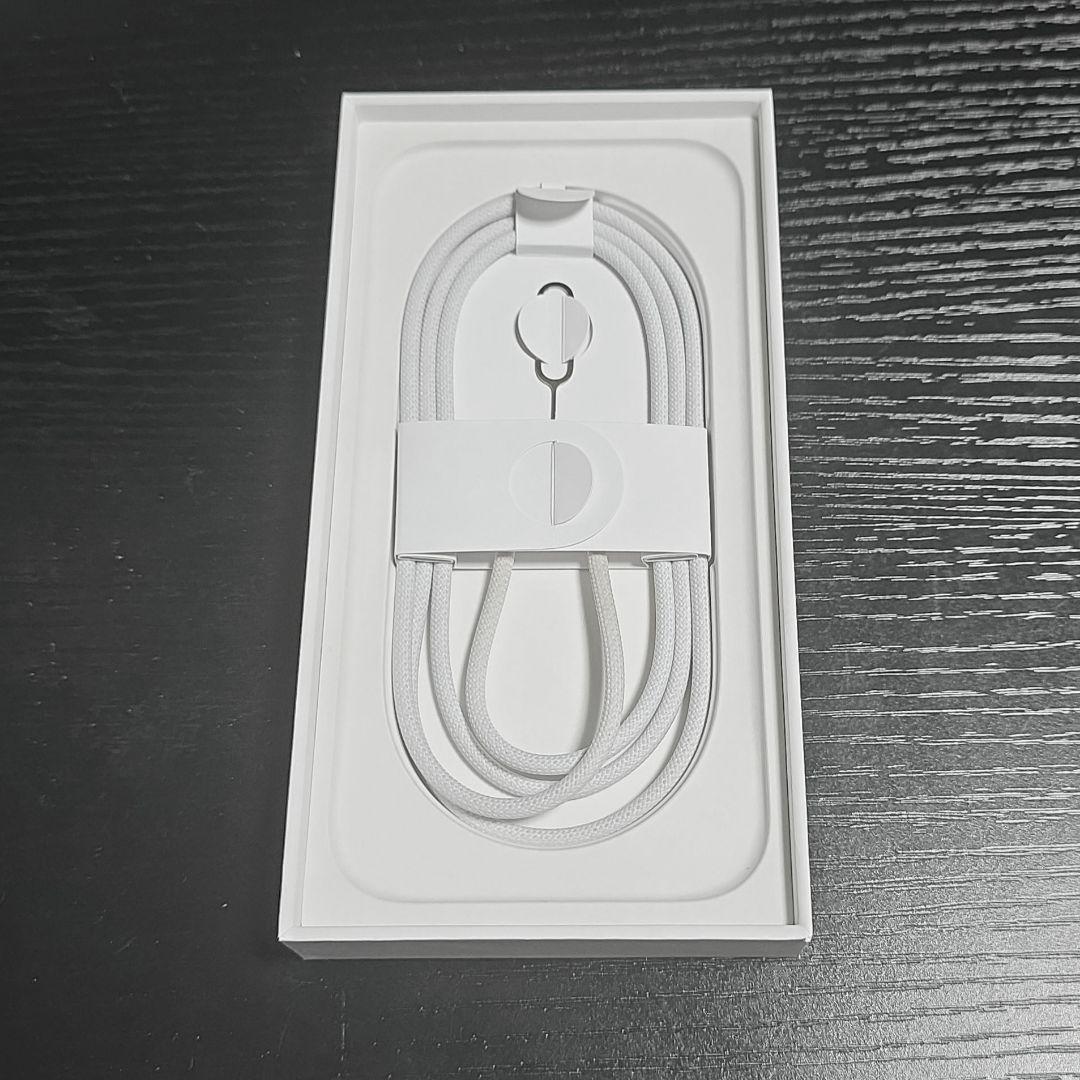 iPhone16　256GB　SIMフリー　ウルトラマリン