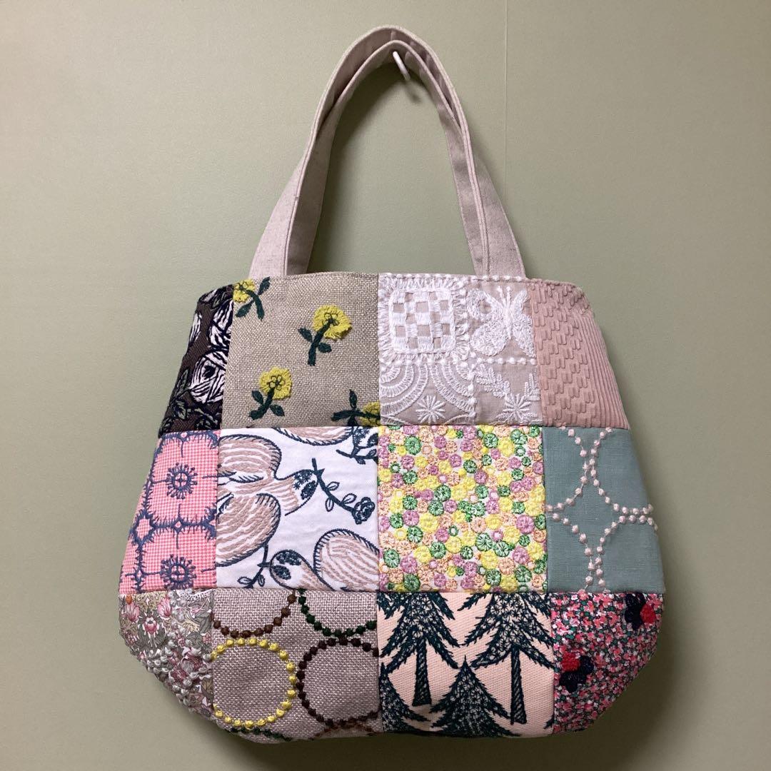 ミナペルホネン　パッチワークふっくらまるみのトートバッグハンドメイド