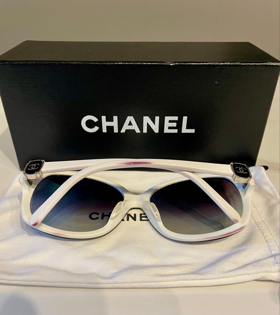 正規店購入▪️CHANELサングラス▪️一式揃い▪️モノトーン▪️ブラック ホワイト
