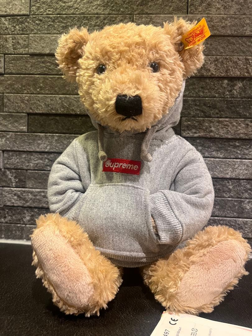 ⭐︎美品　Supreme Steiff シュプリーム