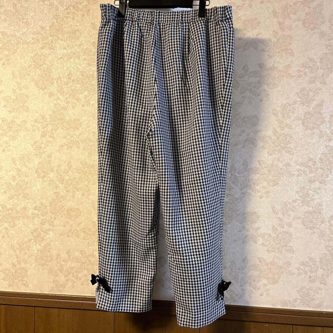 美品　大きいサイズ50 トゥービーシックウエストゴムパンツ