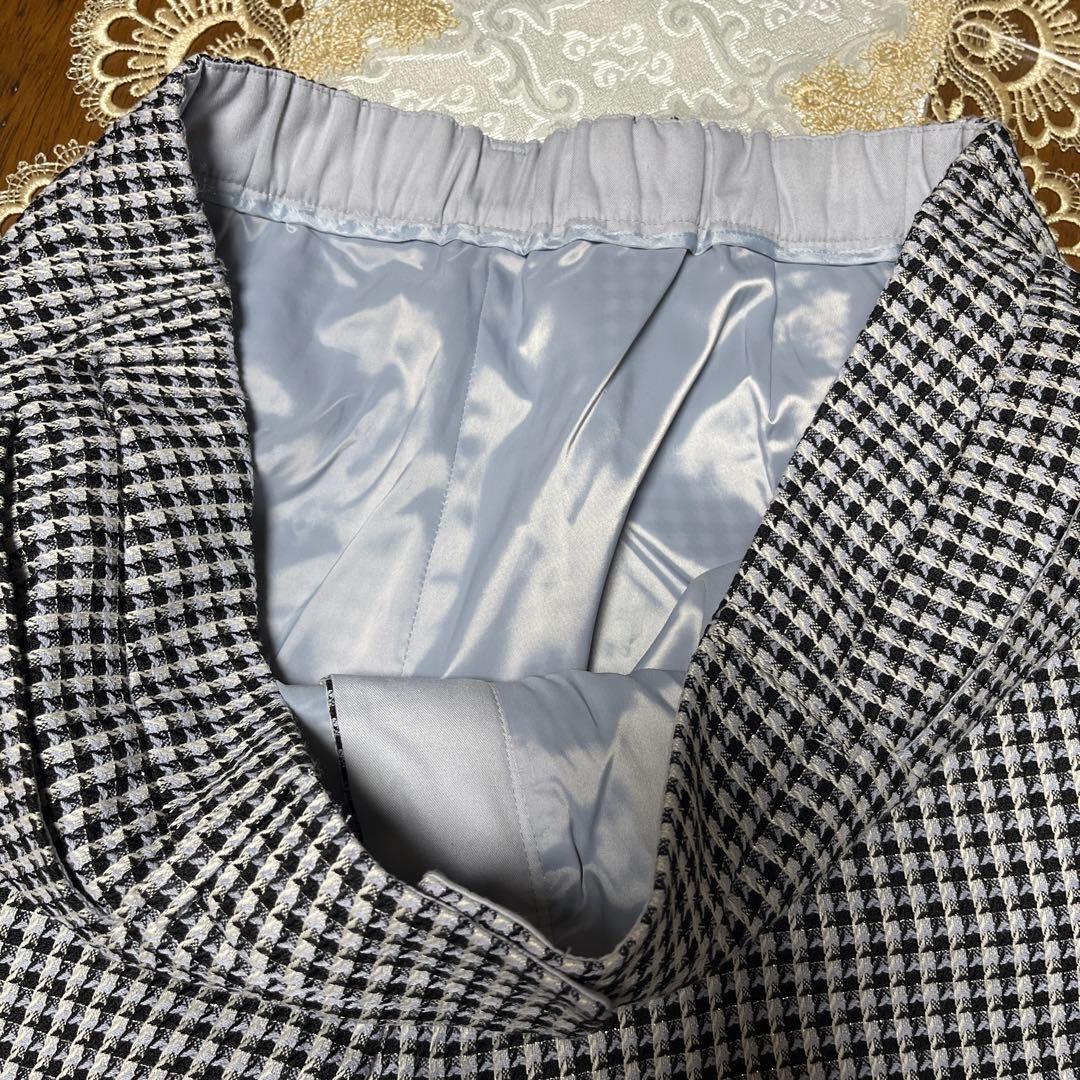 美品　大きいサイズ50 トゥービーシックウエストゴムパンツ