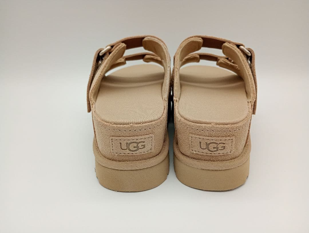 新品　23㎝　UGG ベージュ スエード サンダル　1155458 アグ