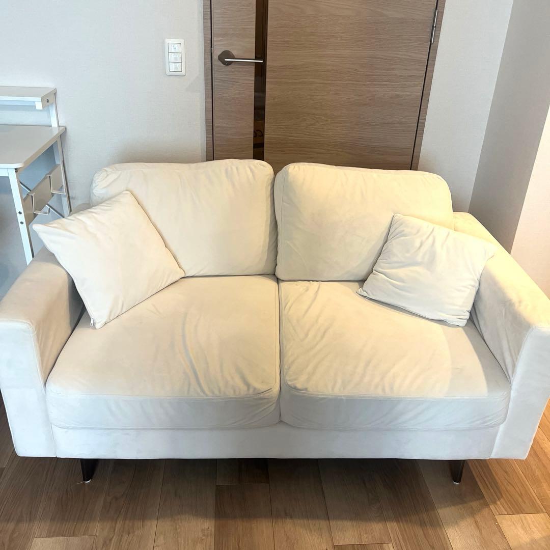 2人がけ、ベロア生地ソファ