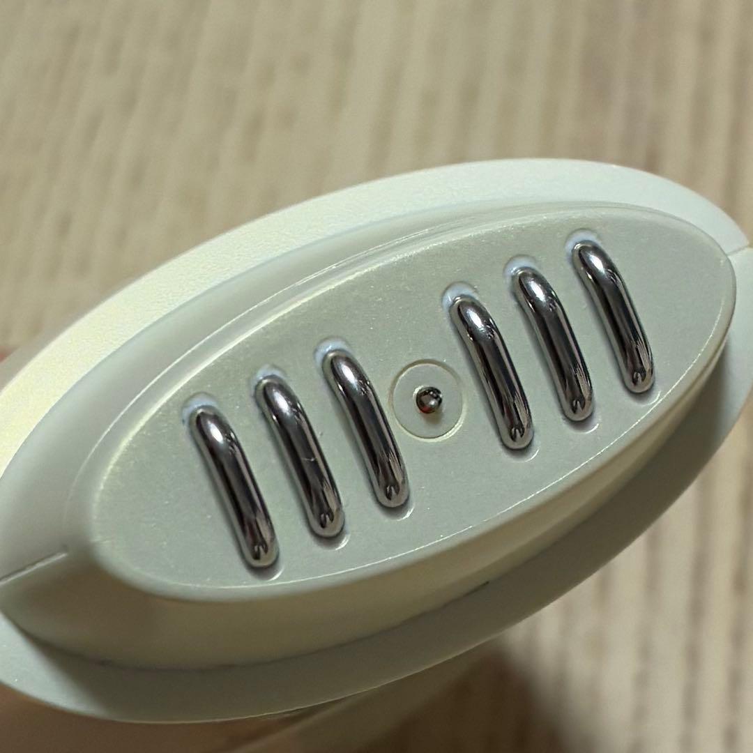 美顔器　NEWAリフト