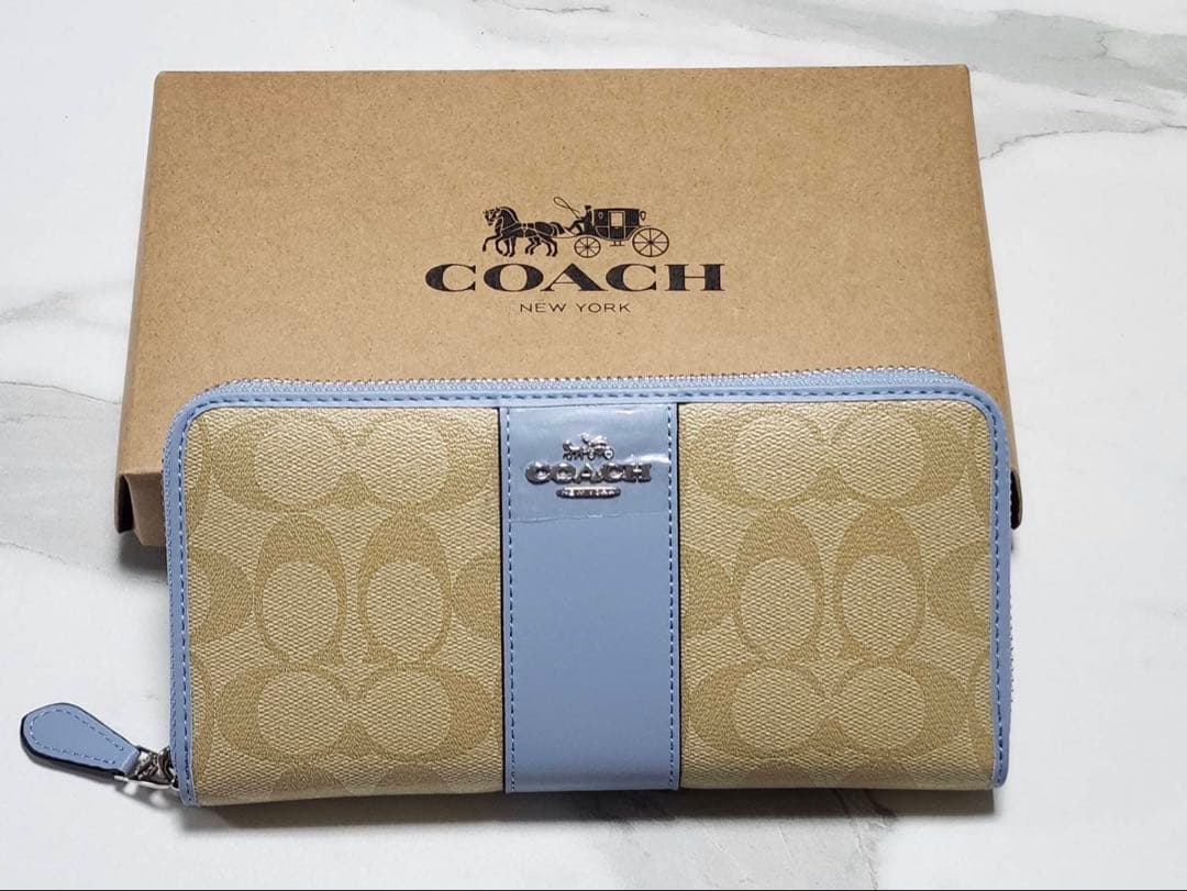 coach 長財布　ライトカーキ