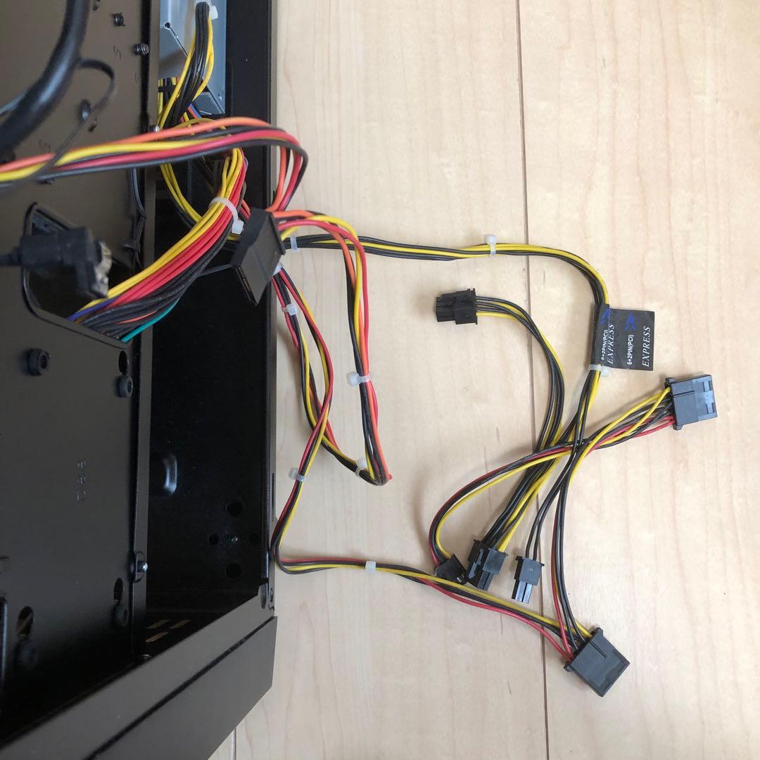 デスクトップPC 本体のみ（SSDレス、Windows11レス）