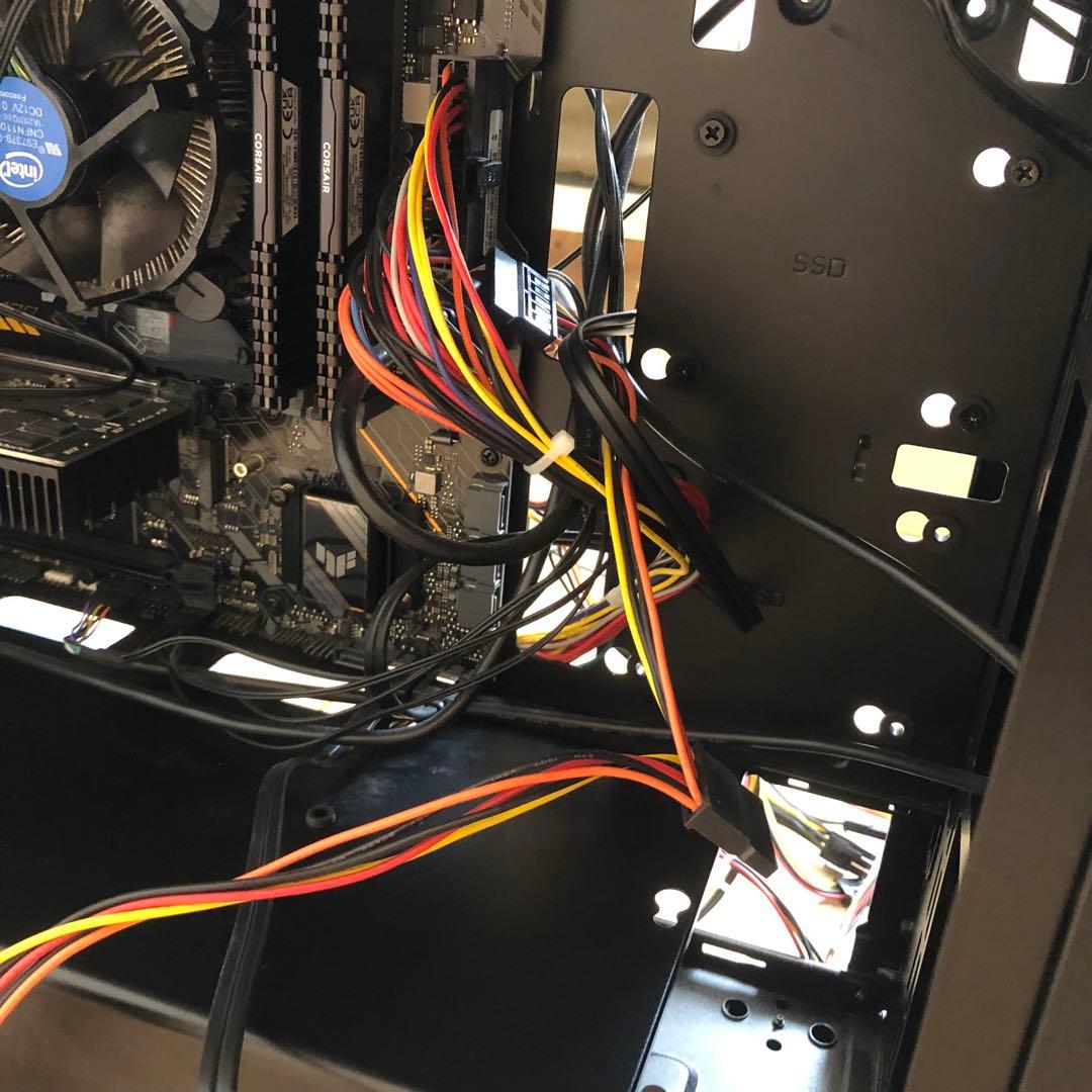 デスクトップPC 本体のみ（SSDレス、Windows11レス）