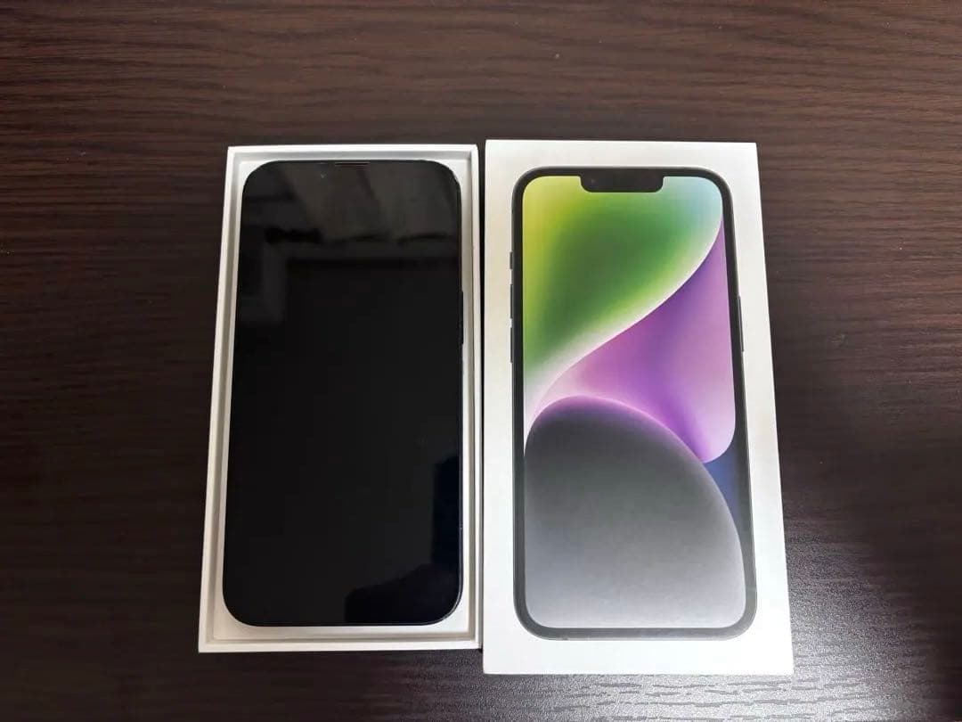 即日発送可Apple iPhone 14 本体　　充電器付き