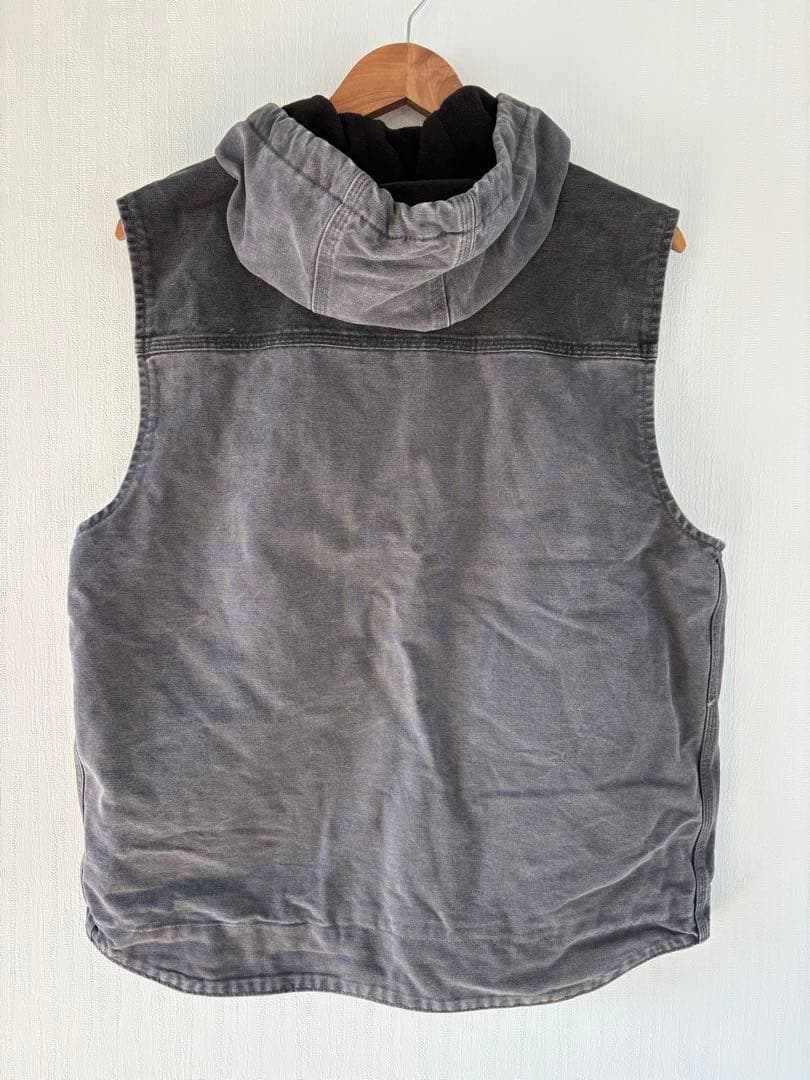 トップス tomonini