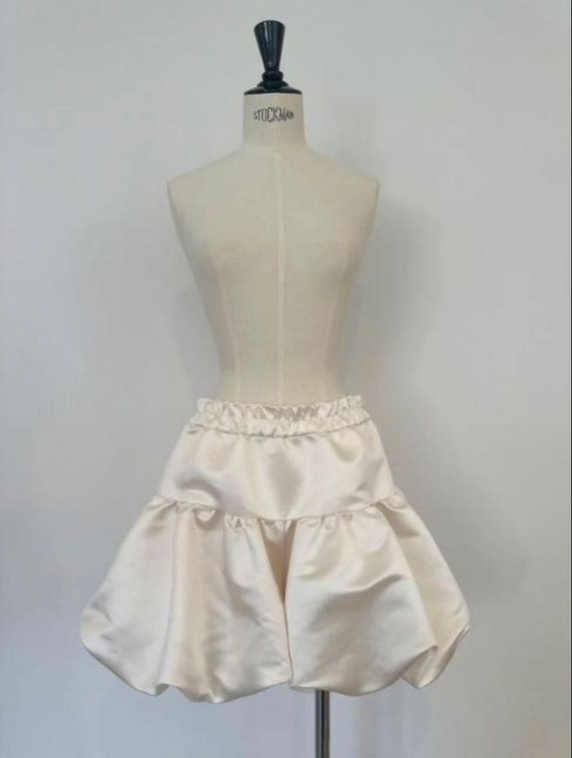 未使用新品POSY duck balloon short pants