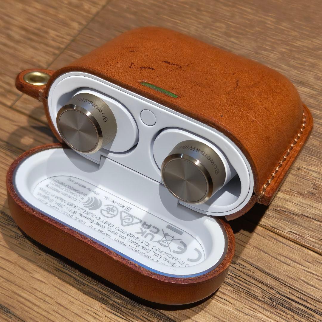 Bowers & Wilkins Pi7 ワイヤレスイヤホン（白色）