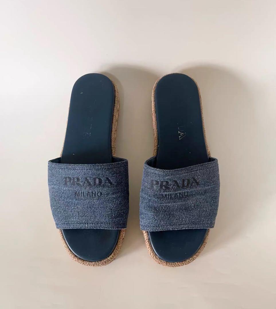 美品 プラダPRADA ダークブルー スライドサンダル