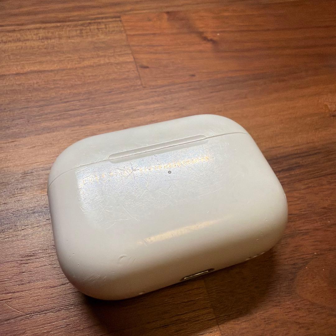 AirPods Pro2 本体 充電ケース 付属品(左イヤーチップのみ破損)