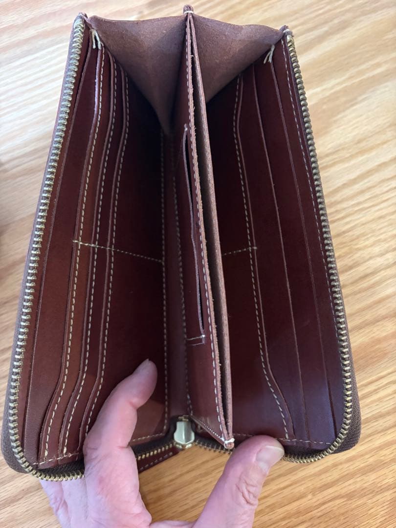 土屋鞄　長財布（オイルレザー　L字ファスナー）