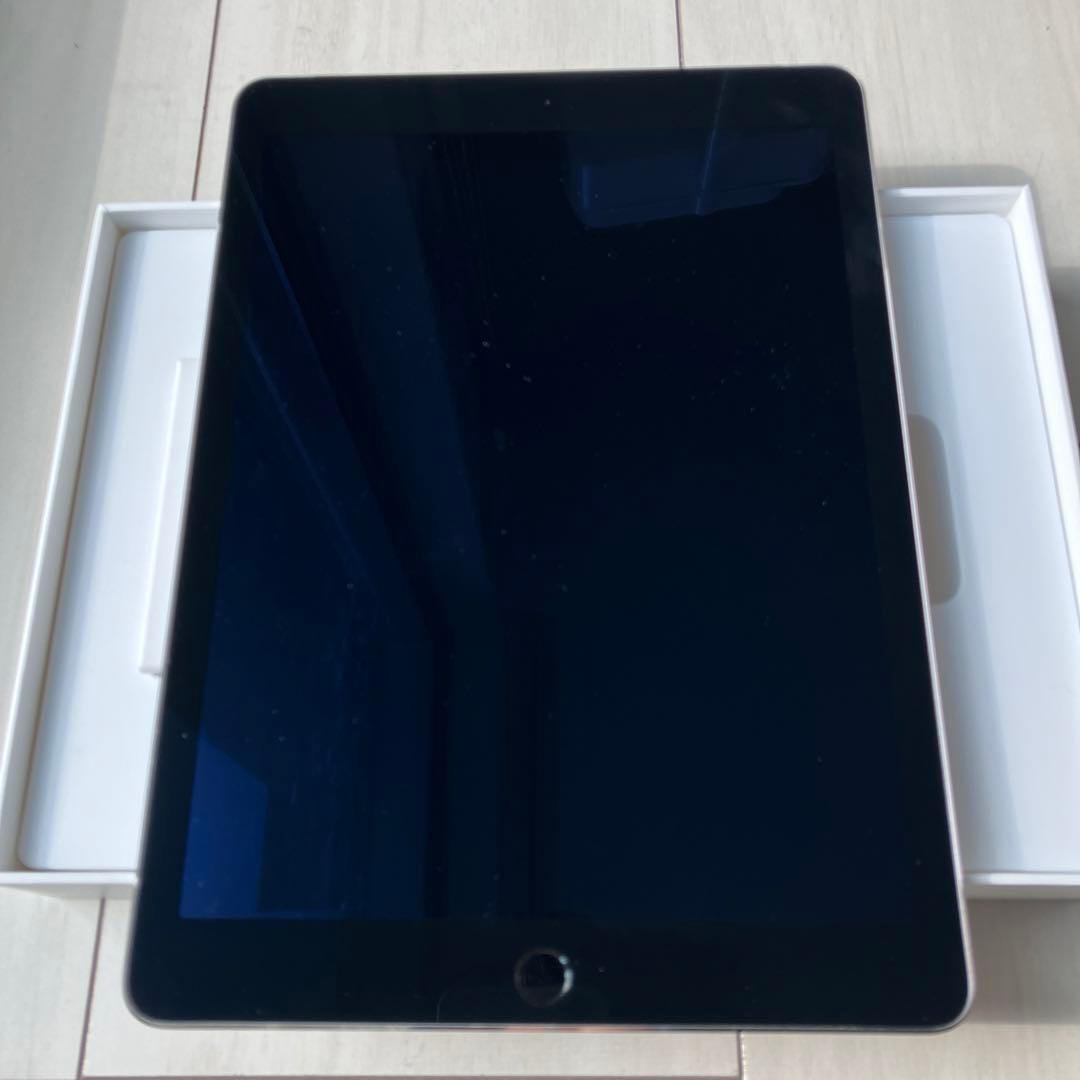 iPad本体 iPAD A1567 Air 128GB