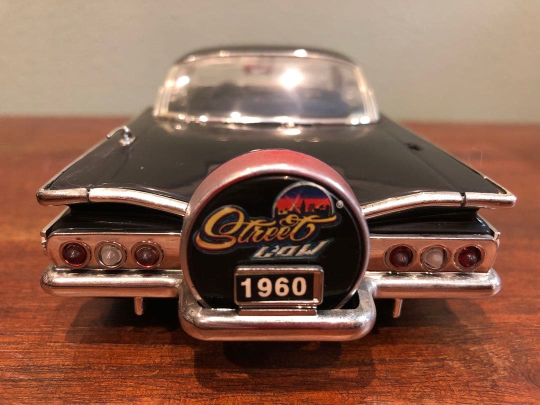 1960 シボレー インパラ JADA TOYsミニカー