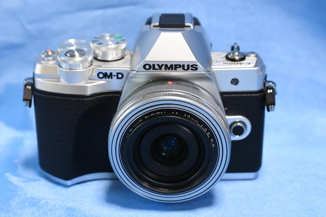 OLYMPUS OM-D E-M10 MarkⅢ　ダブルズーム