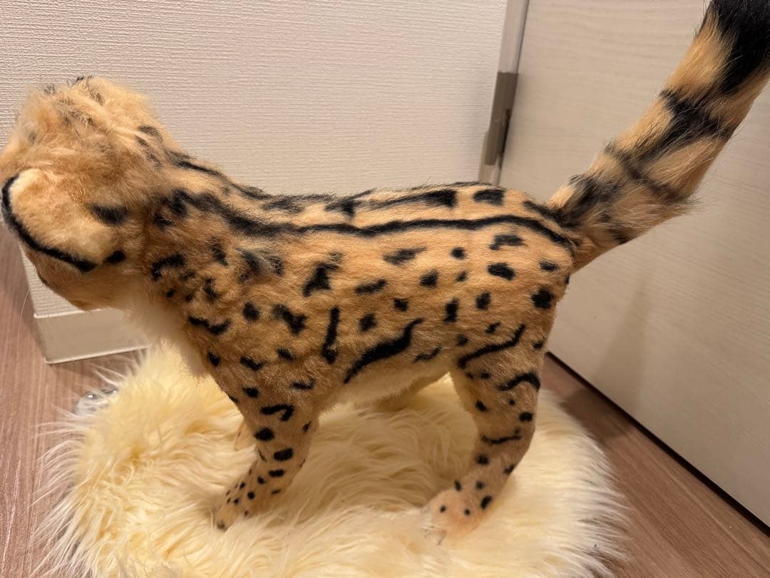 海外作家様作　アートドール　チーターの子供