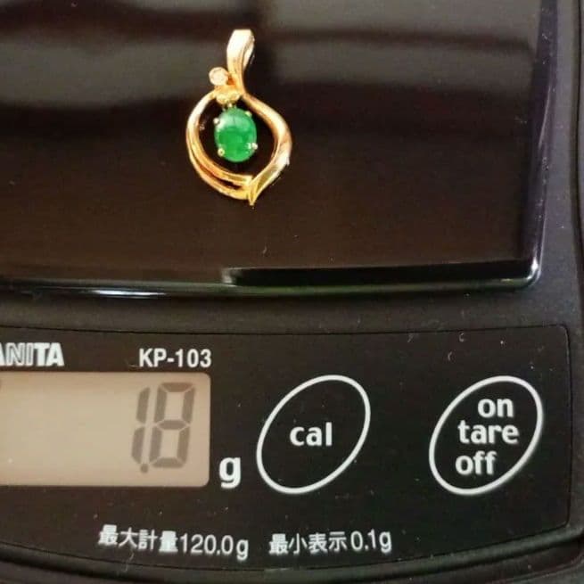 K18刻印あり✨ゴールド&ヒスイ&ダイヤモンドネックレストップ 本物 金