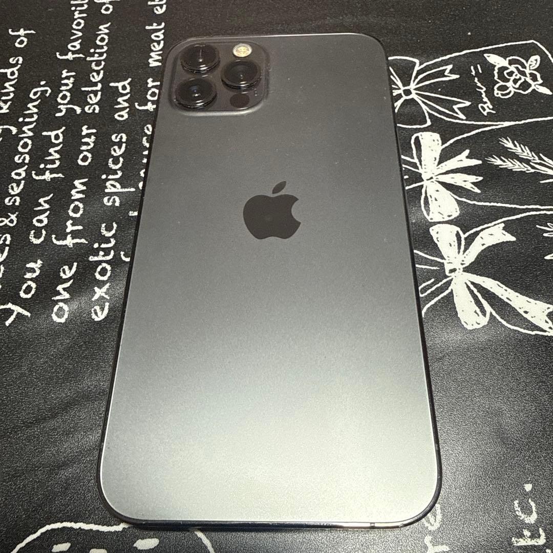 中*村様 Apple iPhone 12 Pro グラファイト　docomo