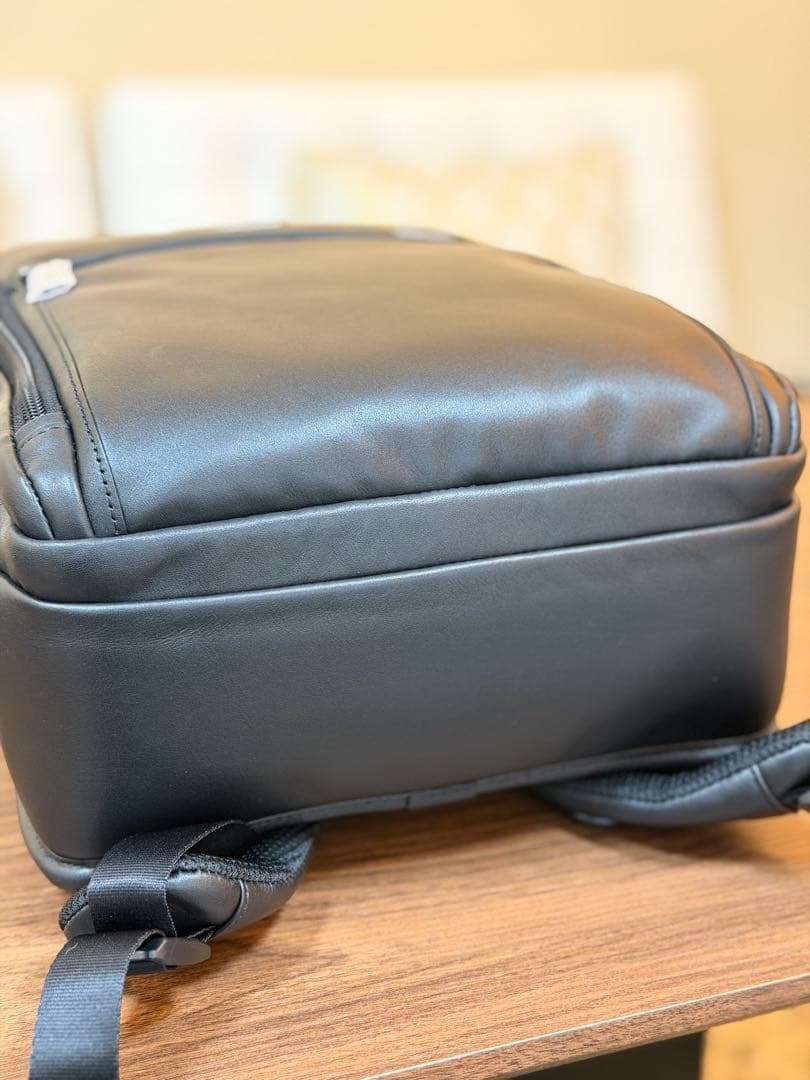 【未使用に近い】TUMI ALPHA3スリム・バッグパックレザー正規品