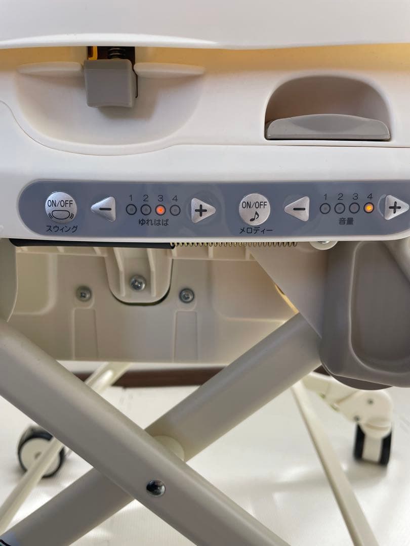 combi ネムリラ AT 電動ハイローベッド&チェア