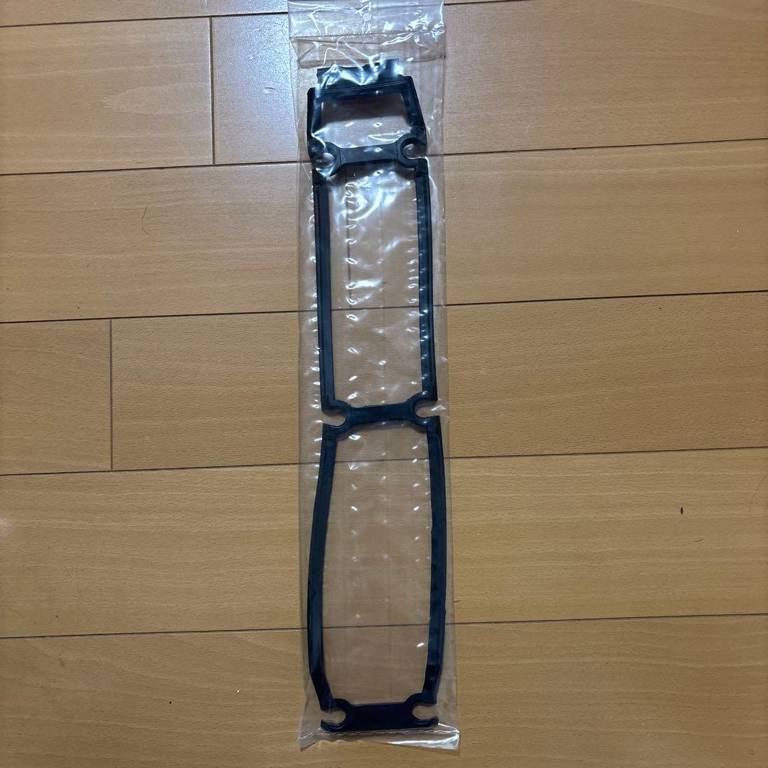 ae86 レビン　トレノ　純正　プラグホールカバー