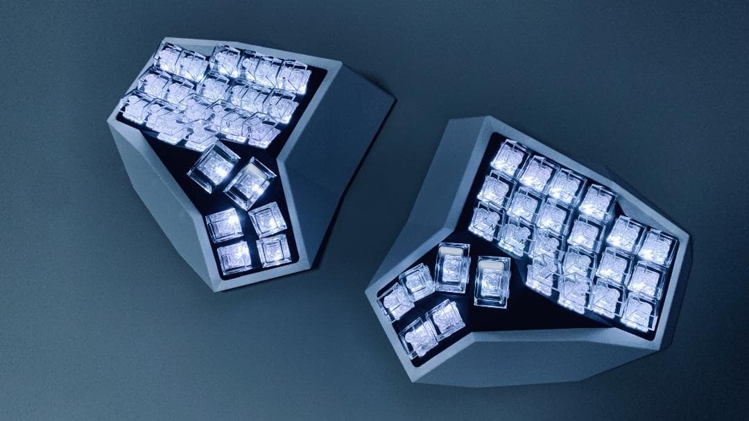 自作分割キーボード DactyI Pro 52