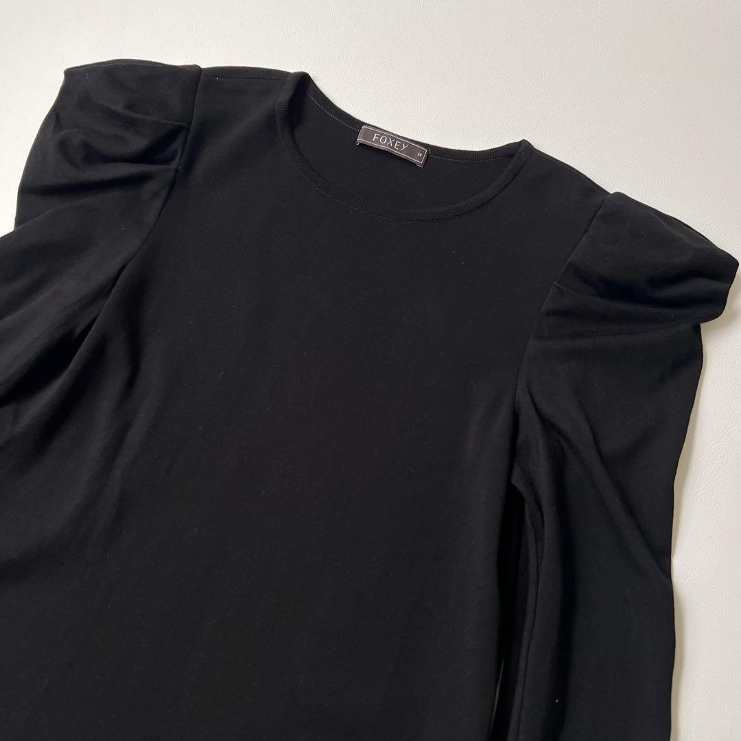 美品　Foxey フォクシー　ニットワンピース　パワーショルダー　ブラック　38