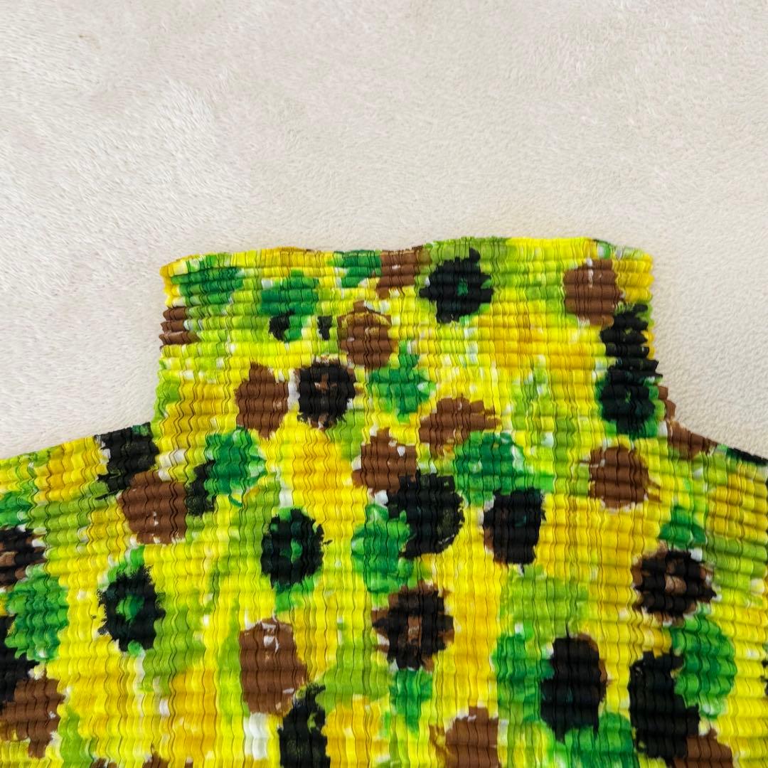 極美品✨ISSEY MIYAKE プリーツ　総柄　長袖　ハイネック　トップス