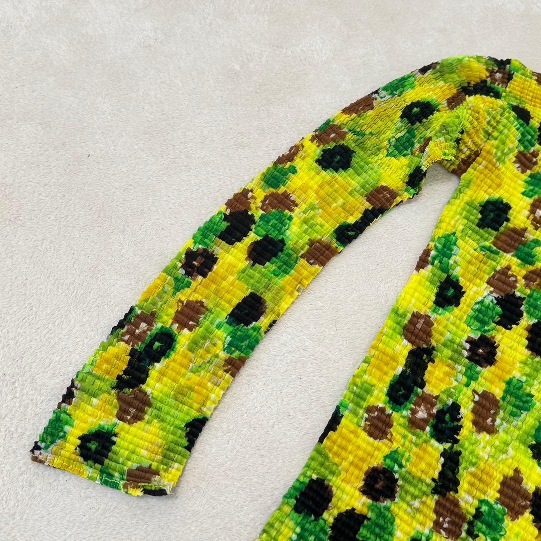 極美品✨ISSEY MIYAKE プリーツ　総柄　長袖　ハイネック　トップス