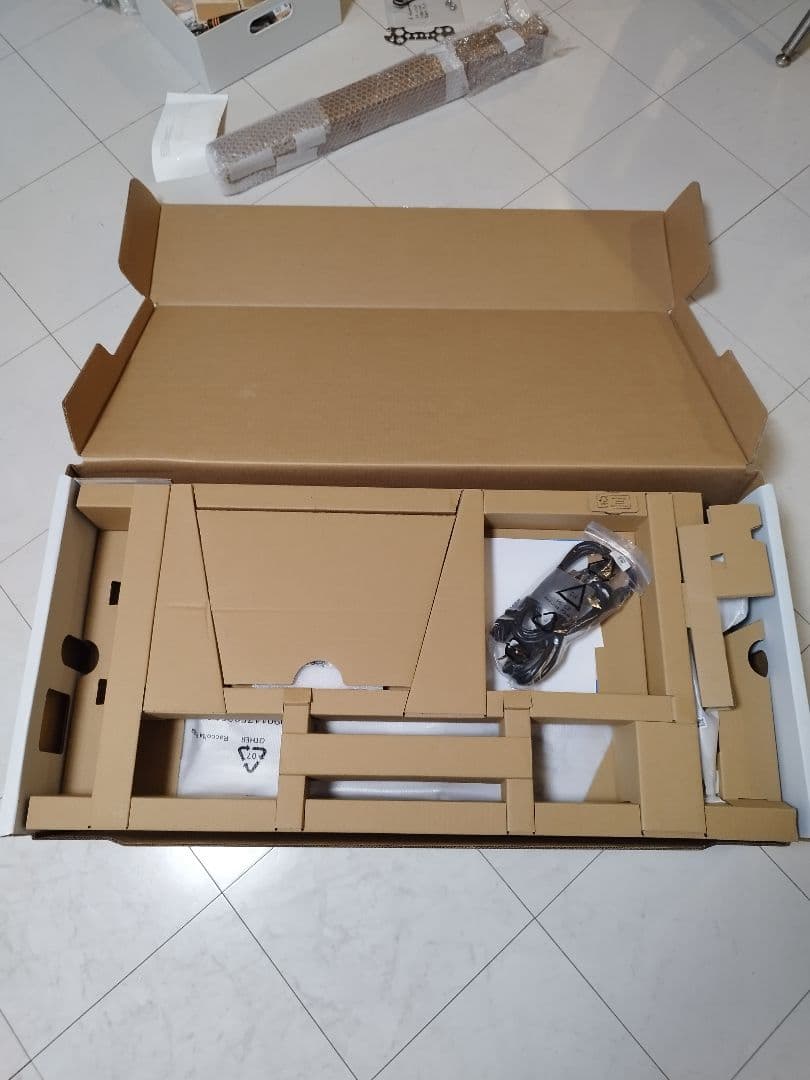 Dell S3423DWC 34インチ湾曲ディスプレイ本体