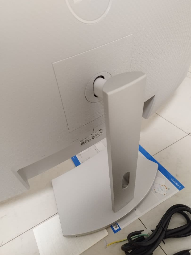 Dell S3423DWC 34インチ湾曲ディスプレイ本体