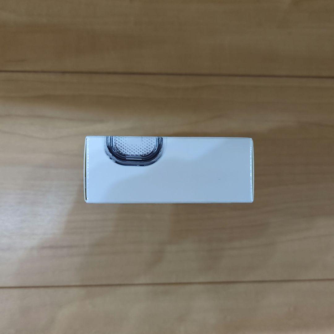 新品 未使用　Nothing ear (a) ワイヤレスイヤホン　ホワイト