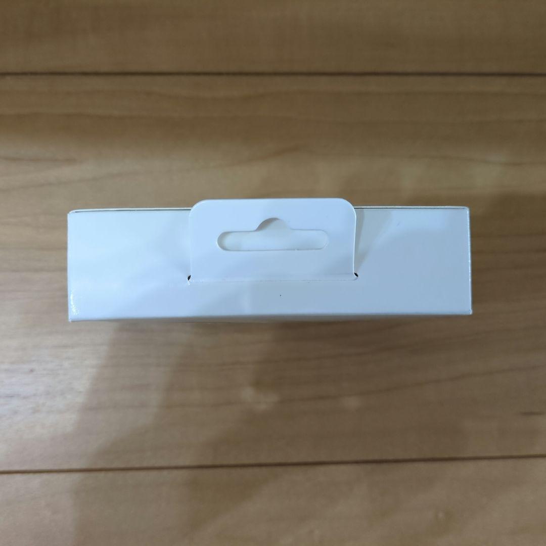 新品 未使用　Nothing ear (a) ワイヤレスイヤホン　ホワイト