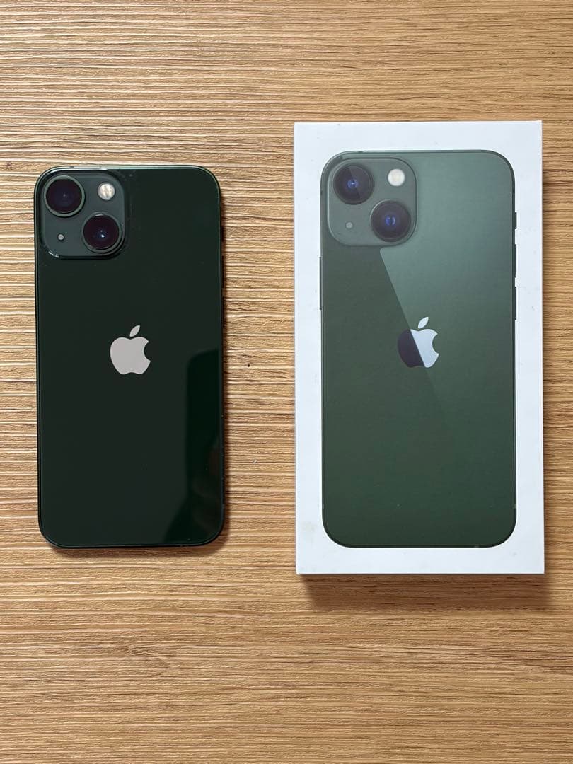 Apple iPhone 13 ダークグリーン 本体　バッテリー新品